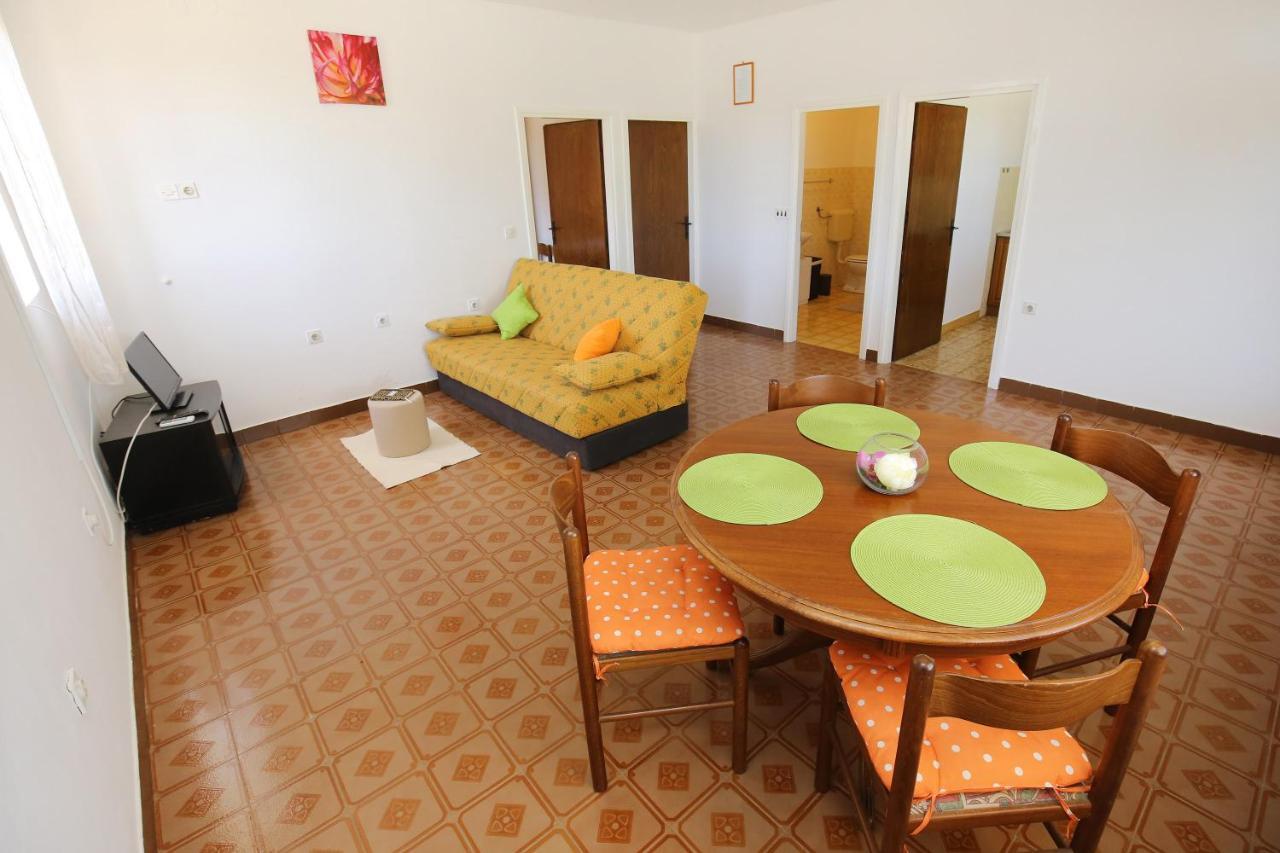 Large Gardens 2 Apartment Bibinje Exterior photo